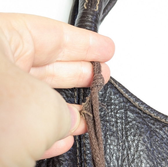 The Sak Brown Leather Hobo Shoulder Bag - Picture 4 of 13